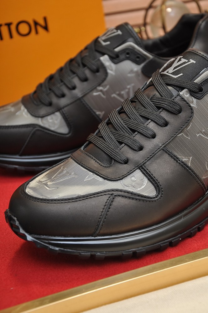 Louis Vuitton Men Shoes Sports RUN AWAY SNEAKER Running Design Luxury Brand with Original Box 1A9ZK8