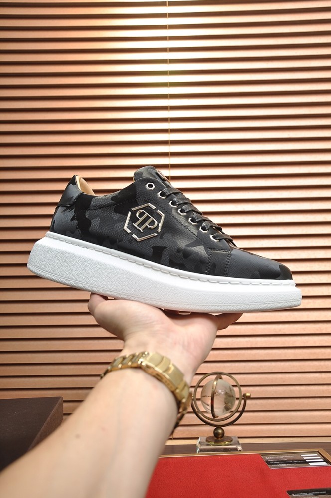 Philipp Plein Men Shoes Sneakers Low Top Sneaker Fashion Design Luxury Brand Trainer Predator TM with Original Box