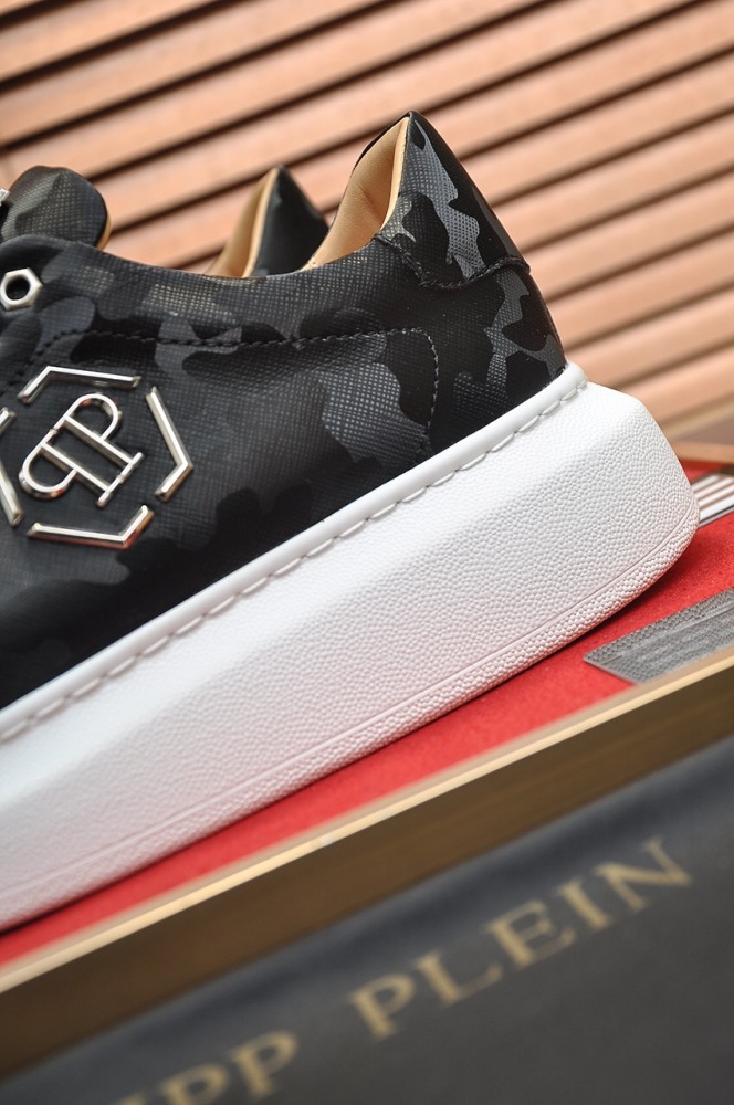 Philipp Plein Men Shoes Sneakers Low Top Sneaker Fashion Design Luxury Brand Trainer Predator TM with Original Box
