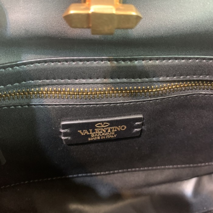 Valentino Womens Bags Crossbody Bags Handbags Luxury Brand Valentino Garavani Roman Stud with Original Box