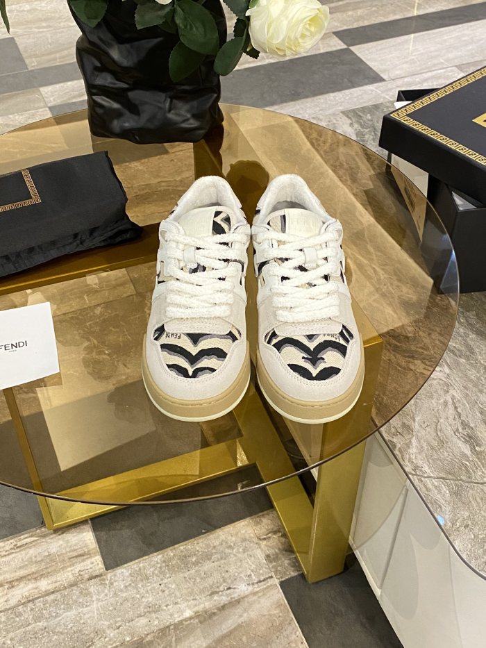Fendi Mens Shoes Fashion Sneakers Luxury Brand Casual Fendi Trainer Sneakers Match Basse Shoes for Men with Original Box