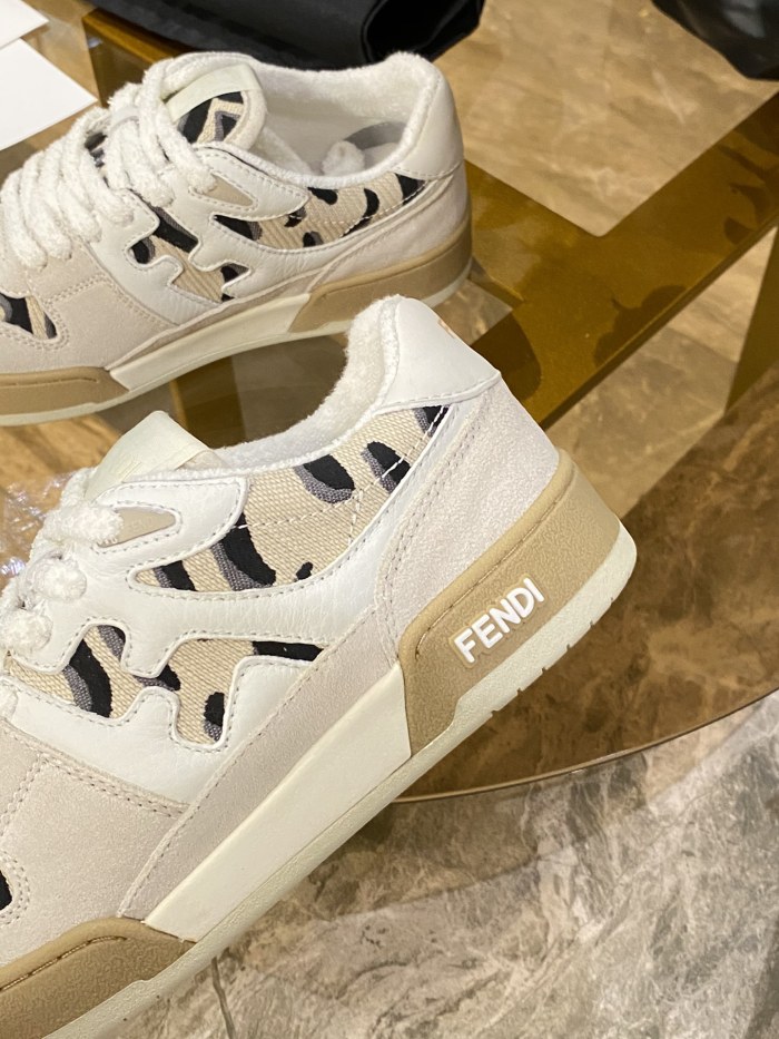 Fendi Mens Shoes Fashion Sneakers Luxury Brand Casual Fendi Trainer Sneakers Match Basse Shoes for Men with Original Box
