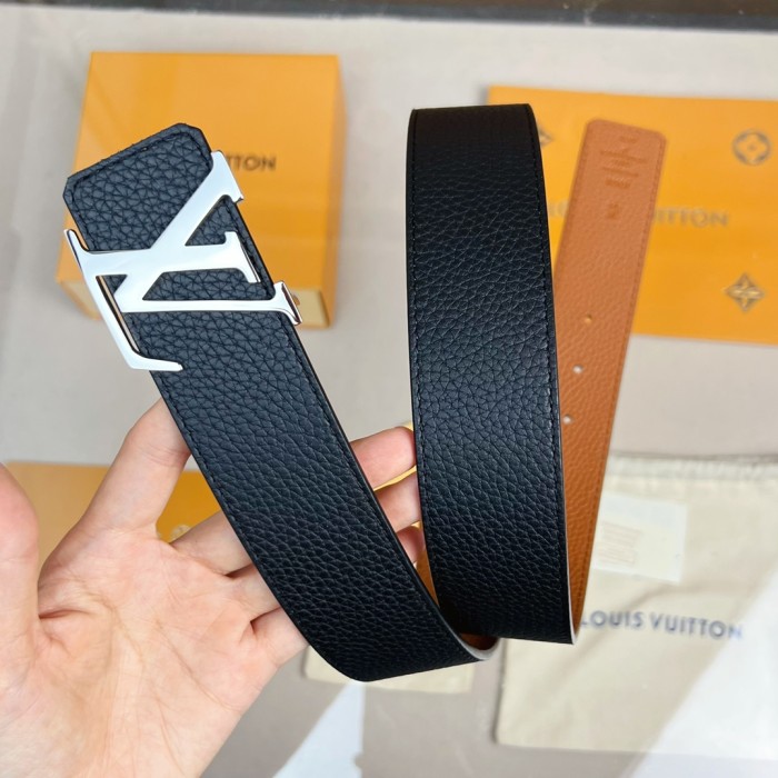 Louis Vuitton Mens Belt Luxury Brand Design Fashion Type with Original Box LV INITIALES 40MM REVERSIBLE M9151Q