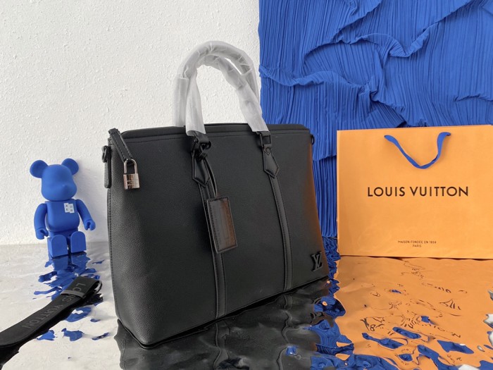 Louis Vuitton Mens Shoulder Bags Handbags Luxury Brand Fashion LOCK IT TOTE M59158 Black Grained calf leather