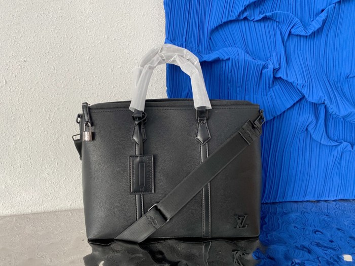 Louis Vuitton Mens Shoulder Bags Handbags Luxury Brand Fashion LOCK IT TOTE M59158 Black Grained calf leather