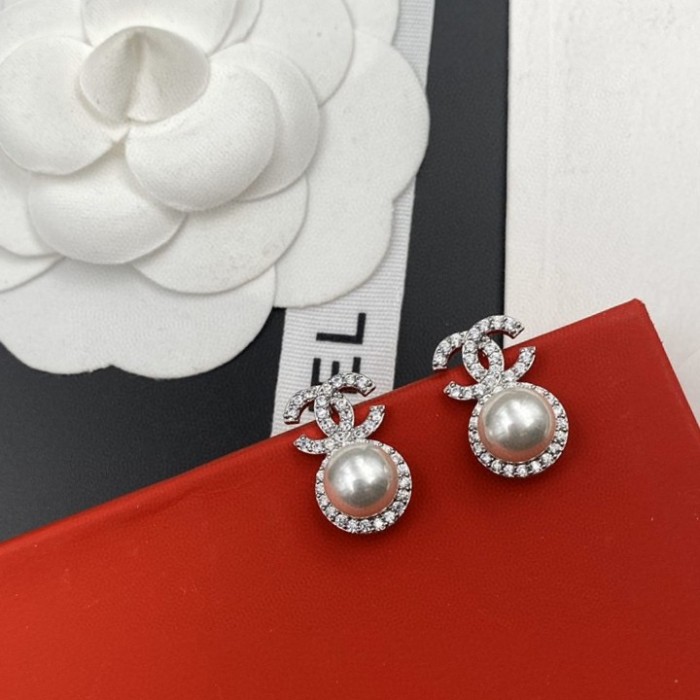 Chanel Luxury Womens Earrings