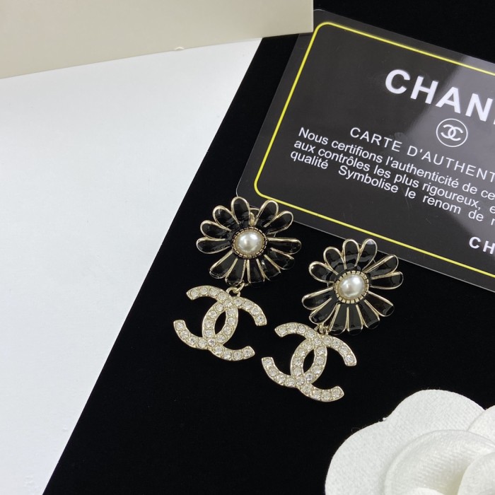 Chanel Luxury Womens Earrings