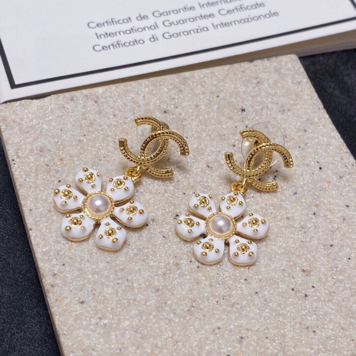 Chanel Luxury Womens Earrings