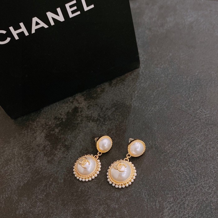 Chanel Luxury Womens Earrings