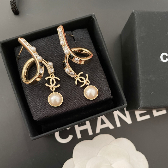 Chanel Luxury Womens Earrings