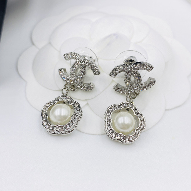 Chanel Luxury Womens Earrings