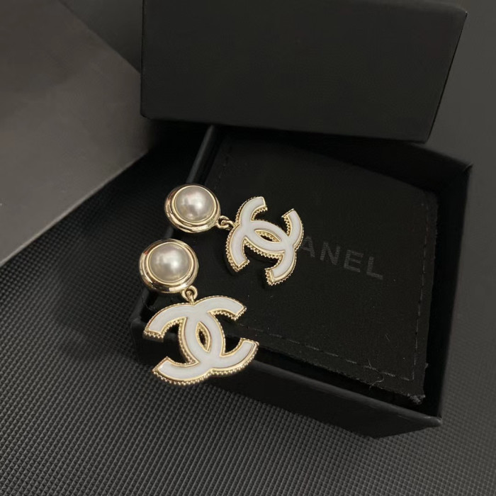 Chanel Luxury Womens Earrings