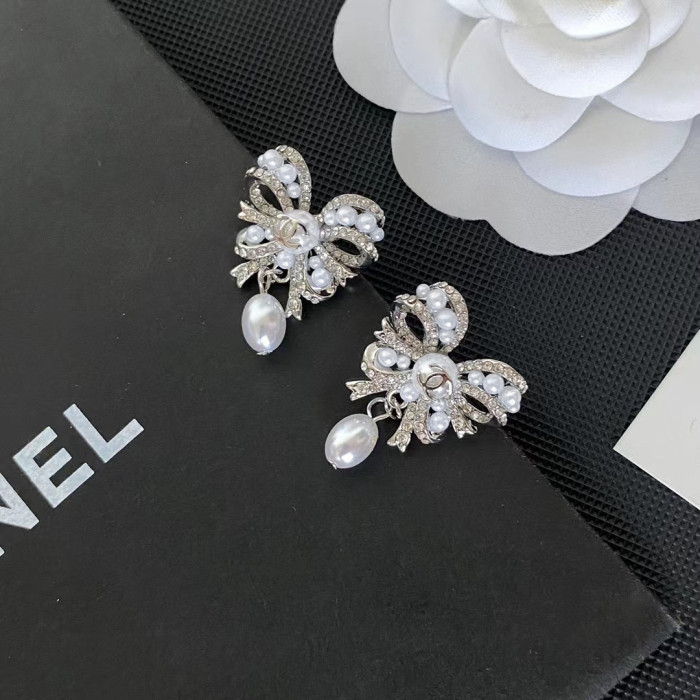 Chanel Luxury Womens Earrings