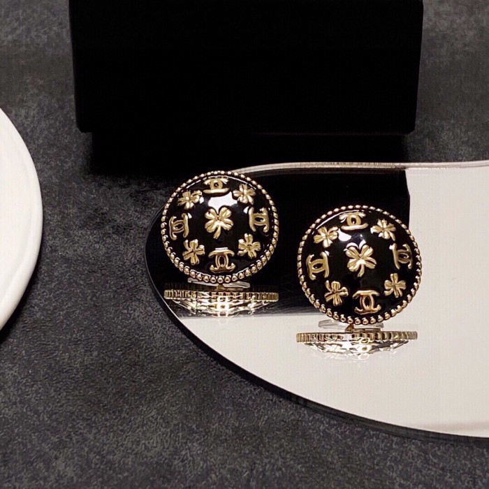 Chanel Luxury Womens Earrings