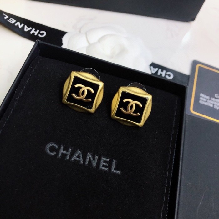 Chanel Luxury Womens Earrings