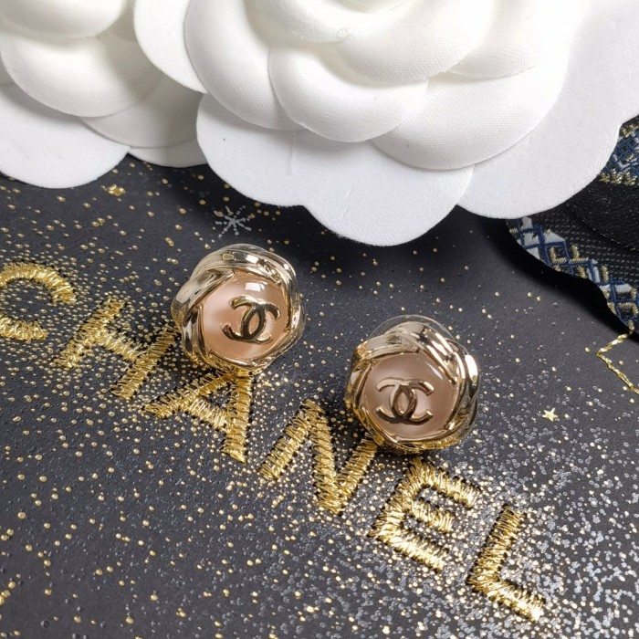 Chanel Luxury Womens Earrings
