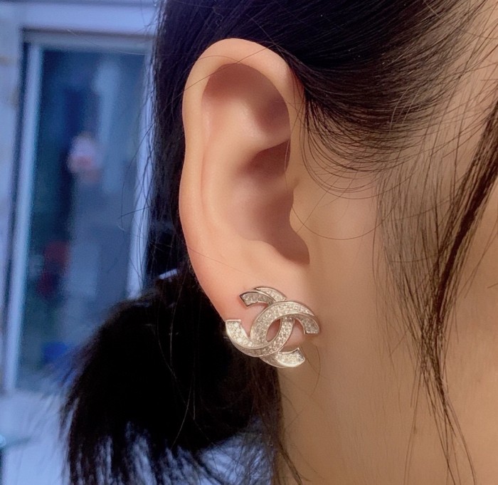 Chanel Luxury Womens Earrings