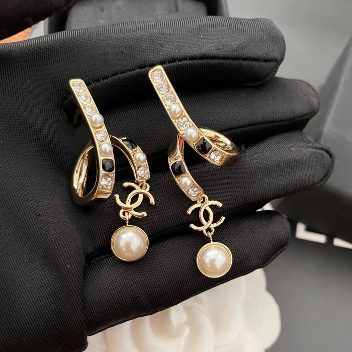 Chanel Luxury Womens Earrings