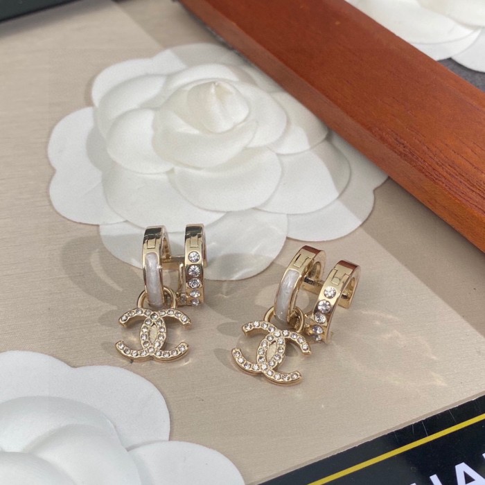 Chanel Luxury Womens Earrings