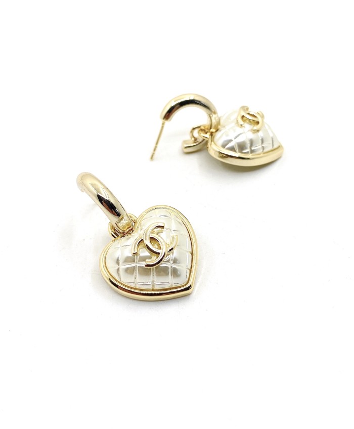 Chanel Luxury Womens Earrings