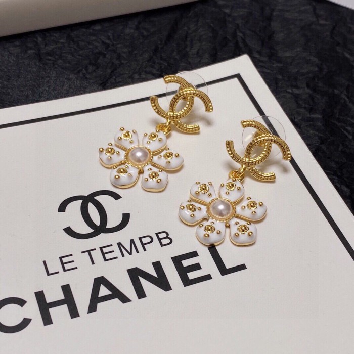 Chanel Luxury Womens Earrings
