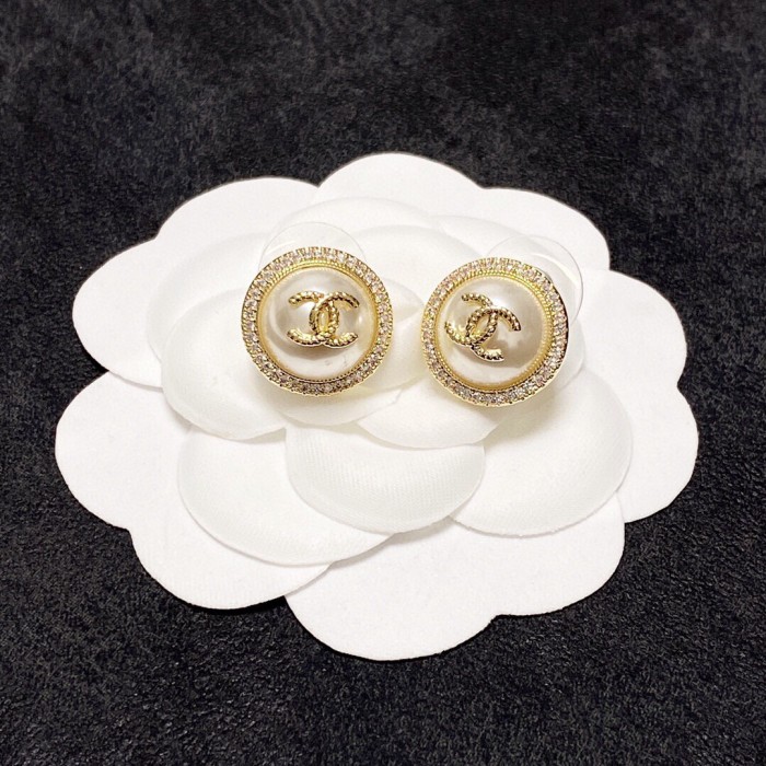 Chanel Luxury Womens Earrings