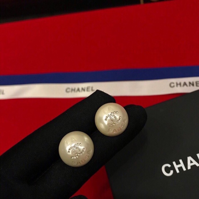 Chanel Luxury Womens Earrings