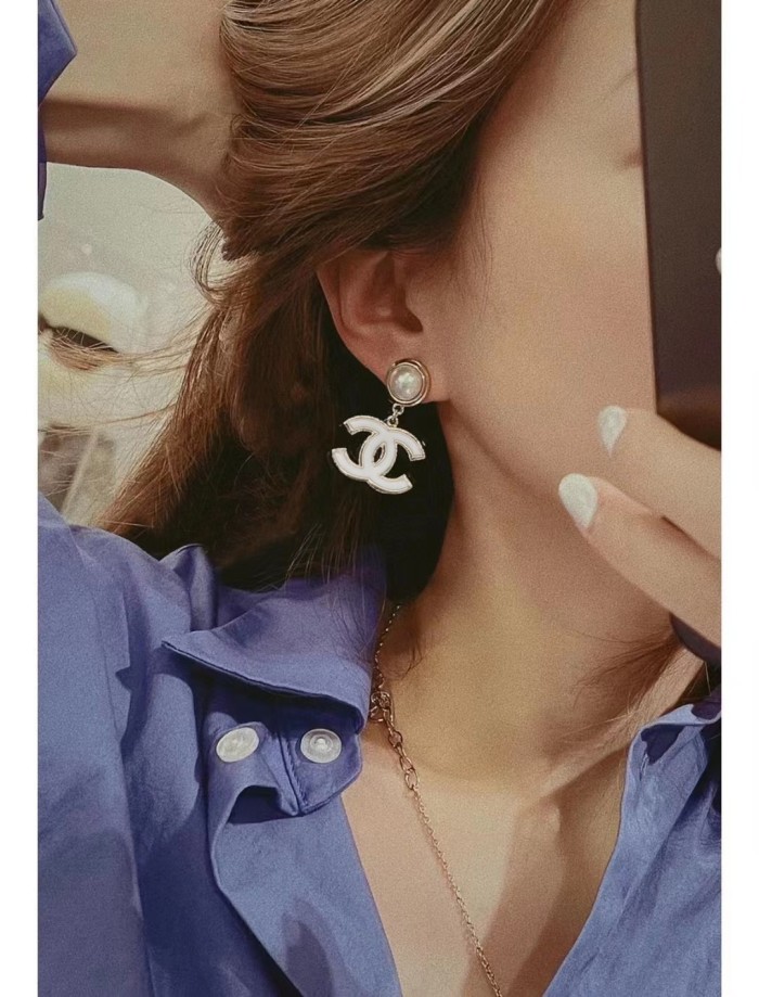 Chanel Luxury Womens Earrings