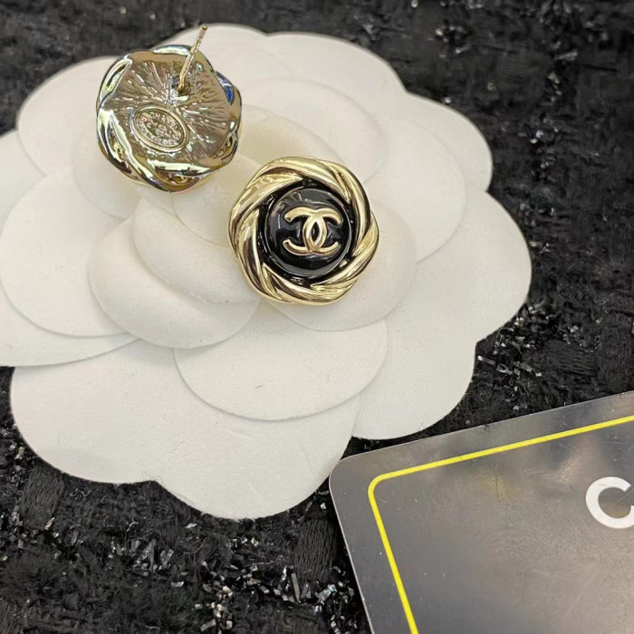 Chanel Luxury Womens Earrings