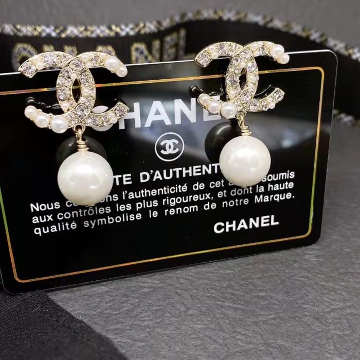 Chanel Luxury Womens Earrings