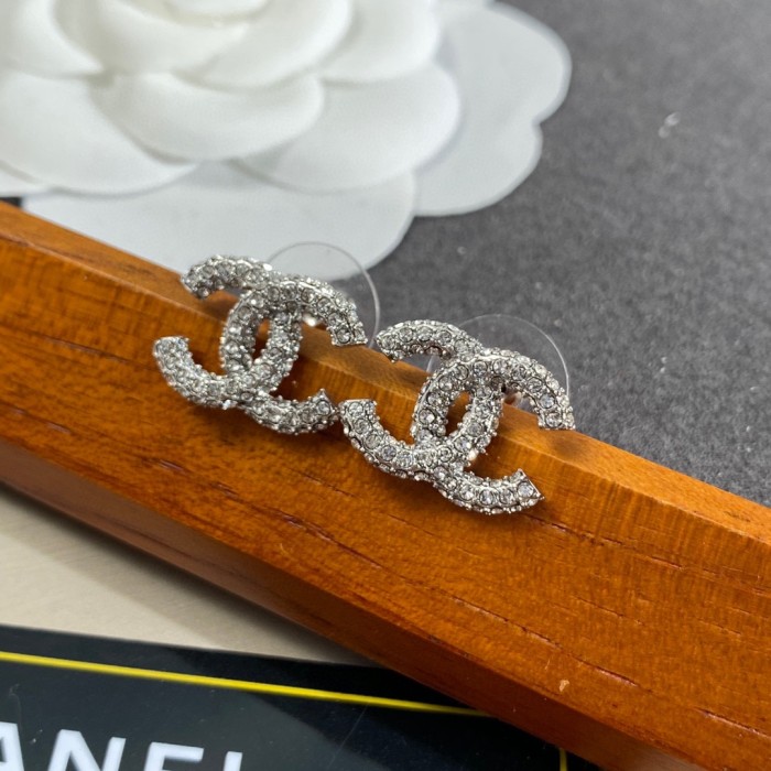 Chanel Luxury Womens Earrings