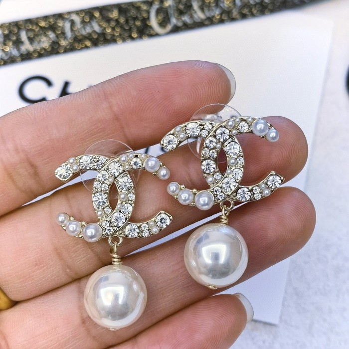 Chanel Luxury Womens Earrings