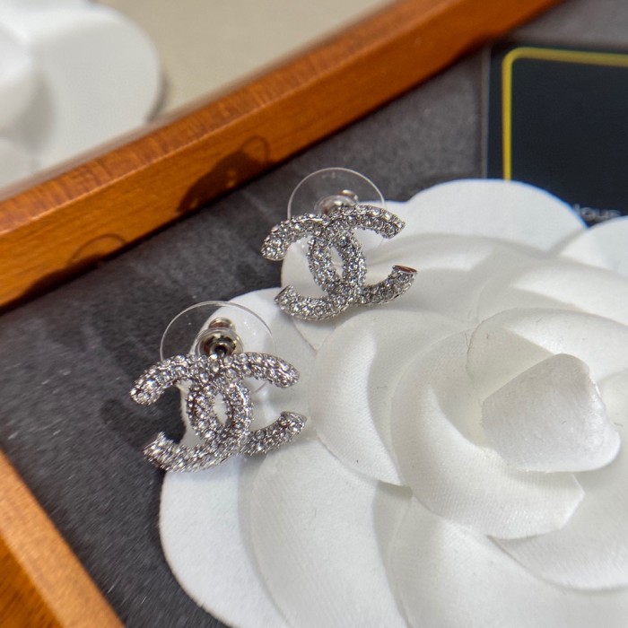 Chanel Luxury Womens Earrings