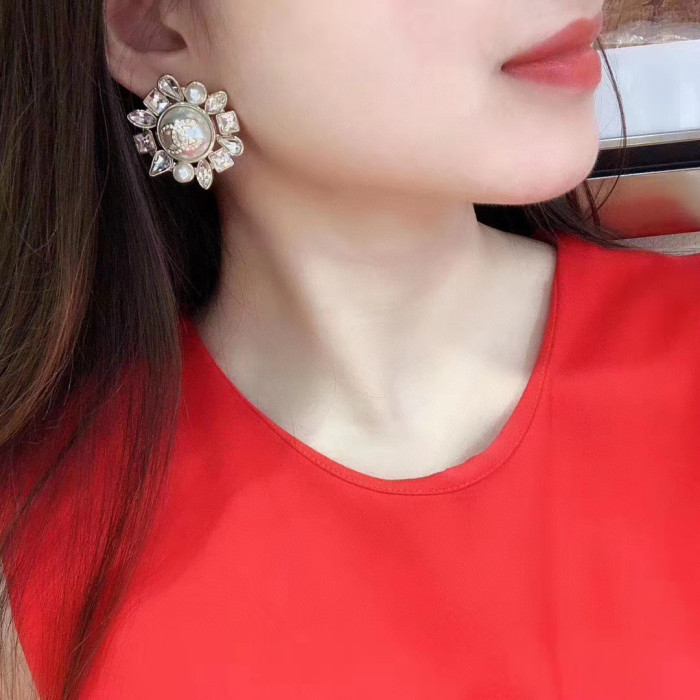 Chanel Luxury Womens Earrings