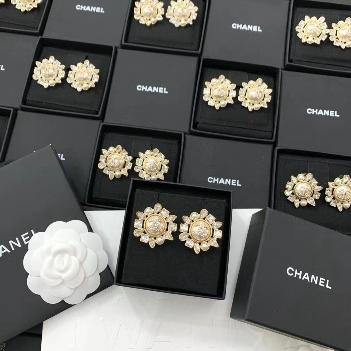Chanel Luxury Womens Earrings