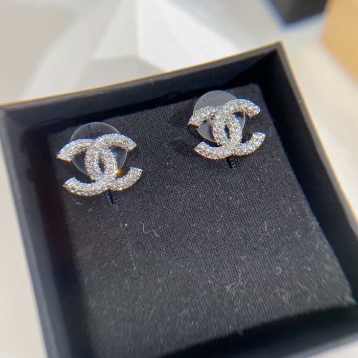 Chanel Luxury Womens Earrings
