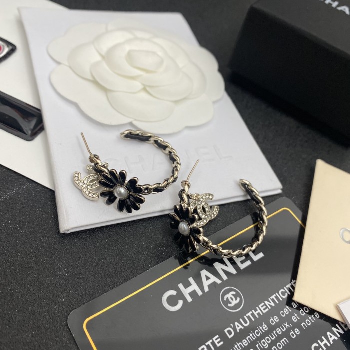 Chanel Luxury Womens Earrings