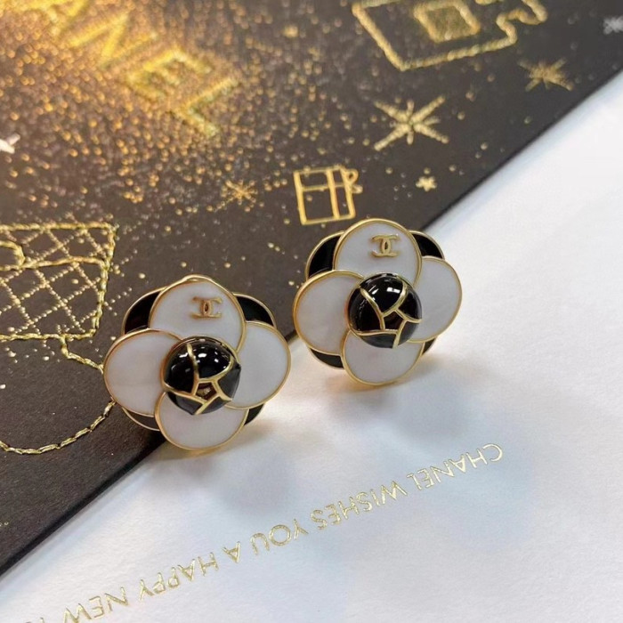 Chanel Luxury Womens Earrings