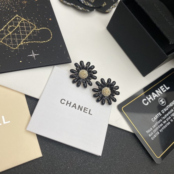 Chanel Luxury Womens Earrings