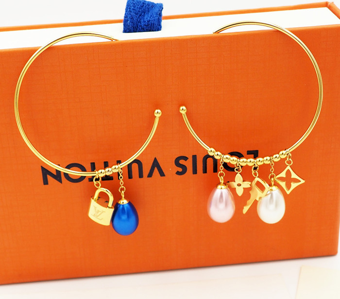 Louis Vuitton Luxury Womens Earrings