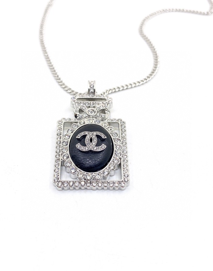Chanel Luxury Womens Necklace