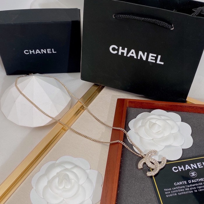hanel Luxury Womens Necklace