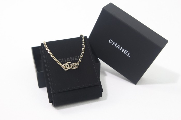 Chanel Luxury Womens Necklace