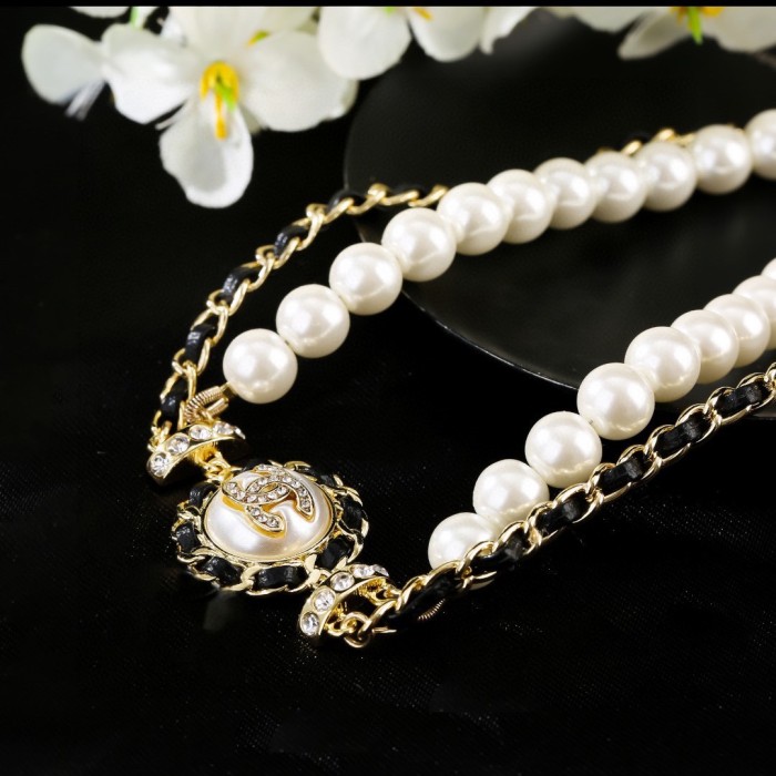 Chanel Luxury Womens Necklace