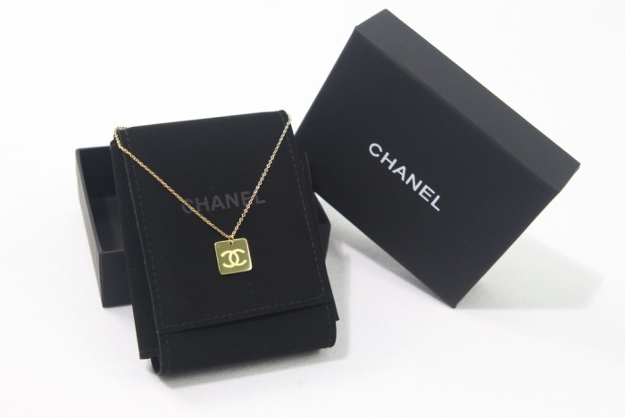 Chanel Luxury Womens Necklace