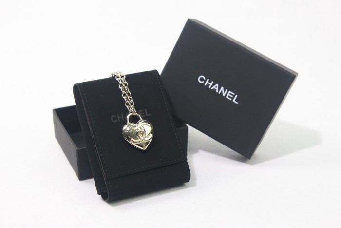 Chanel Luxury Womens Necklace