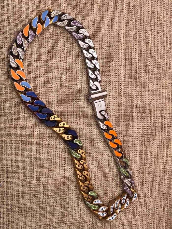 Louis Vuitton Luxury Men Womens Necklace
