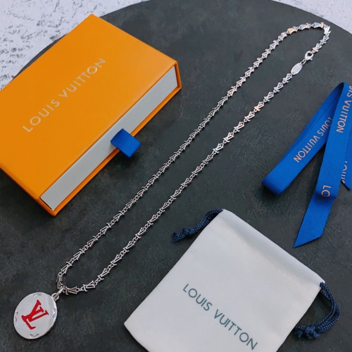 Louis Vuitton Luxury Men Womens Necklace