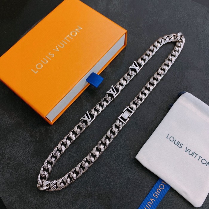 Louis Vuitton Luxury Men Womens Necklace