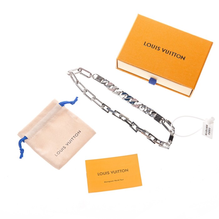 Louis Vuitton Luxury Womens Necklace